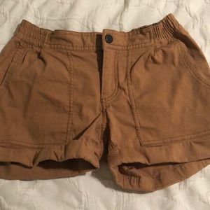 MOUNTAIN HARD WEAR hiking shorts